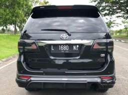 Jual cepat Toyota Fortuner G TRD 2011 di Jawa Timur 3