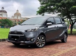 Mobil Toyota Sienta 2017 V terbaik di DKI Jakarta 8