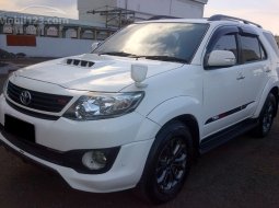 Toyota Fortuner G TRD 2012 1