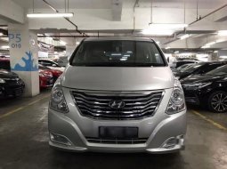 Mobil Hyundai H-1 2014 XG terbaik di DKI Jakarta 5