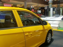 HARGA MOBIL HONDA BRIO, PROMO MOBIL HONDA BRIO, KREDIT MOBIL HONDA BRIO 8