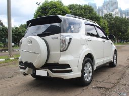 Daihatsu Terios ADVENTURE R 2016 Putih 4