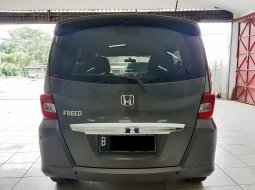 Honda Freed PSD 2013 AT abu-abu 6