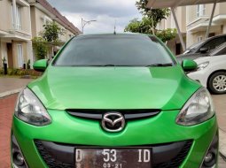 Mazda 2 tipe R matic th 2011 1