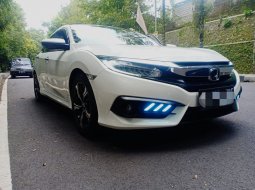 Honda Civic Turbo ES 2017 2
