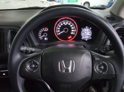 Jual mobil bekas murah Honda HR-V E 2017 di Jawa Timur 4