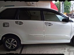 Jual mobil Toyota Avanza Veloz 2017 bekas, Jawa Timur 4