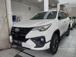 Jual cepat Toyota Fortuner VRZ 2017 di Jawa Timur 9
