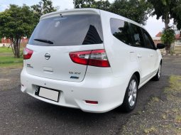 Nissan Grand Livina XV AT 2013 Putih 4