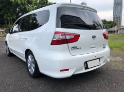 Nissan Grand Livina XV AT 2013 Putih 5