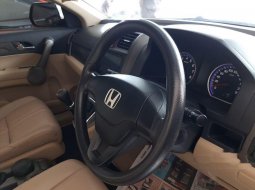 Dijual mobil bekas Honda CR-V 2.0 i-VTEC, Jawa Timur  7