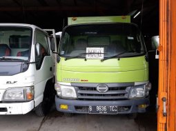 Jual mobil bekas murah Hino Dutro 2011 di DKI Jakarta 3