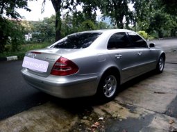 Mercedes-Benz E-Class E 200 K 2005 3