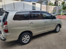 Mobil Toyota Kijang Innova 2007 V Luxury dijual, DKI Jakarta 14