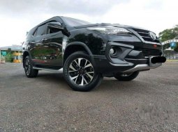 Dijual mobil bekas Toyota Fortuner VRZ, DKI Jakarta  2