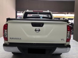 Nissan Navara 2.5 VL AT 2019 Putih 5