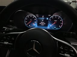 Mercedes-Benz C-Class C200 2019 6
