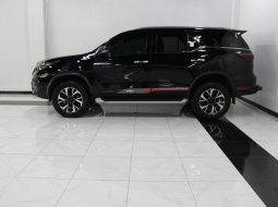 Toyota Fortuner 2.4 VRZ TRD AT 2018 Hitam 4