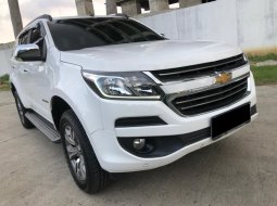 Chevrolet Trailblazer LTZ 2017 Diesel Putih Pakai 2018 2