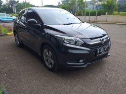 Mobil Honda HR-V 2017 E terbaik di DKI Jakarta 10