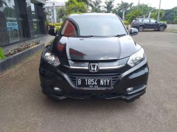 Mobil Honda HR-V 2017 E terbaik di DKI Jakarta 9