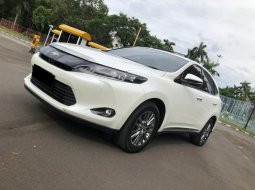 Toyota Harrier 2.4L Premium AT Putih 2014 pakai 2015 2