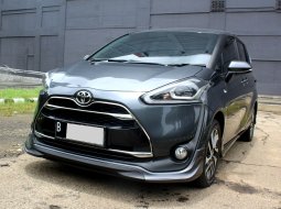 Toyota Sienta Q 2018 Abu-abu 1