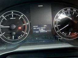 Toyota Kijang Innova G M/T Diesel 2017 Putih 8
