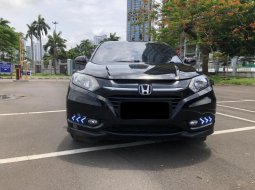 Honda HR-V E 2015 Hitam 2