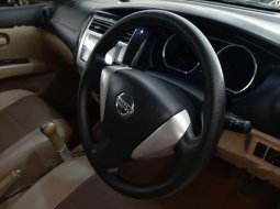 Nissan Grand Livina 2017 Jawa Timur dijual dengan harga termurah 3