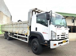 mulus Isuzu Giga tronton 6x2 FVM34W bak besi triway 2016 FVM34 W kargo 1