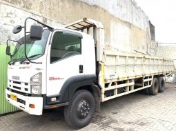 mulus Isuzu Giga tronton 6x2 FVM34W bak besi triway 2016 FVM34 W kargo 2