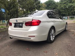 BMW 3 Series 320i 2016 Sedan 3