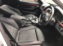 BMW 3 Series 320i 2016 Sedan 7