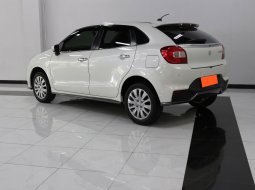 Suzuki Baleno Hatchback MT 2017 Putih 5