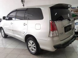 Toyota Kijang Innova G 2.0 2010/2011 Manual 3