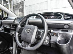 Toyota Sienta G 2017 MPV 2