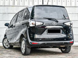 Toyota Sienta G 2017 MPV 4