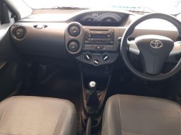 Jual mobil Toyota Etios Valco E 2014 bekas, Jawa Barat 4
