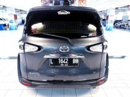 Jawa Timur, Toyota Sienta V 2017 kondisi terawat 16