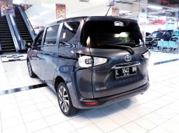 Jawa Timur, Toyota Sienta V 2017 kondisi terawat 11