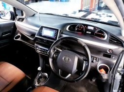 Jawa Timur, Toyota Sienta V 2017 kondisi terawat 4