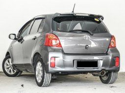 Toyota Yaris J AT 2012 3