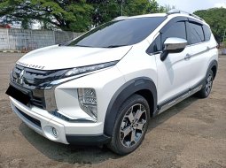 Mitsubishi Xpander Cross AT 2020 Putih 2