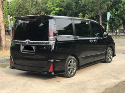 Toyota Voxy CVT 2018 MPV SUPER GRESS LIKE NEW 5