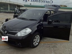 Nissan Latio 1.8 2009 hitam 2