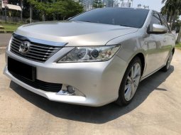 Toyota Camry 2.5 G AT Silver 2012 2