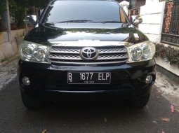 Jual Toyota Fortuner G Luxury 2011 harga murah di DKI Jakarta 8