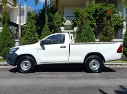 TOYOTA HILUX  PICK UP WHITE 2017  6