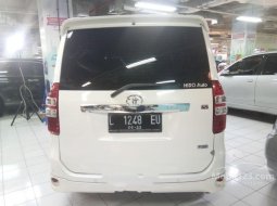 Dijual mobil bekas Toyota NAV1 Luxury V, Jawa Timur  7